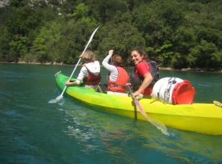  Piragüismo con amigos 